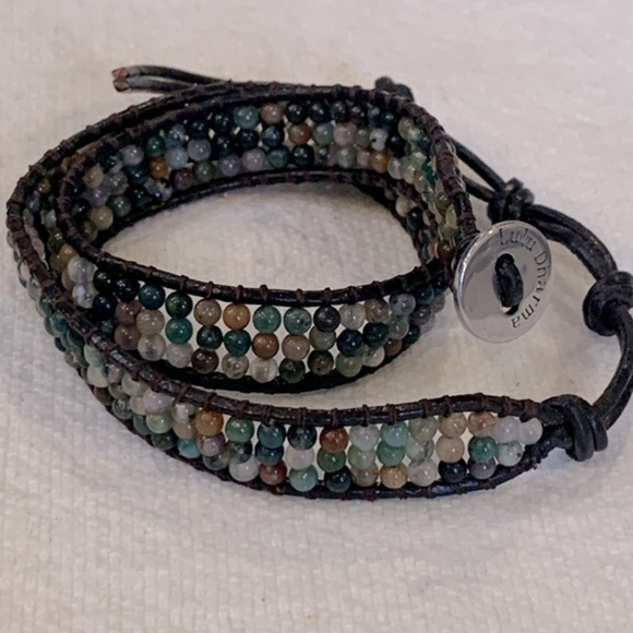 Lulu Darma triple row natural colors brown leather wrap bracelet - Picture 5 of 7